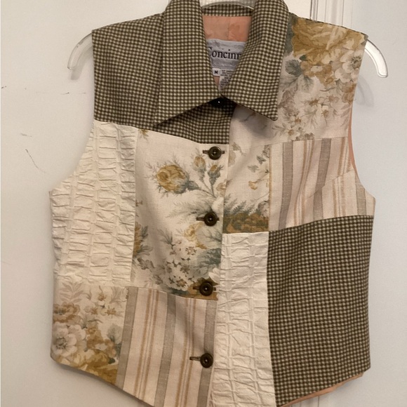 CONCINNO PATCHWORK VEST SIZE M NWT - Picture 5 of 5